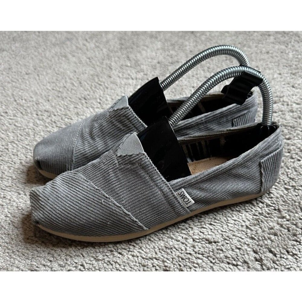 TOMS Classic Alpargatas Women's Canvas Shoes Size 7 Grey Flats Great Condition